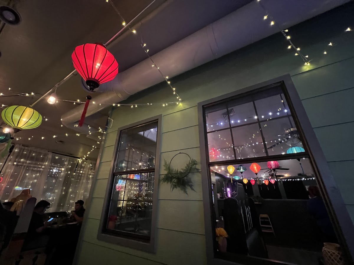 Lunas: Latin-Asian Fusion & Bar